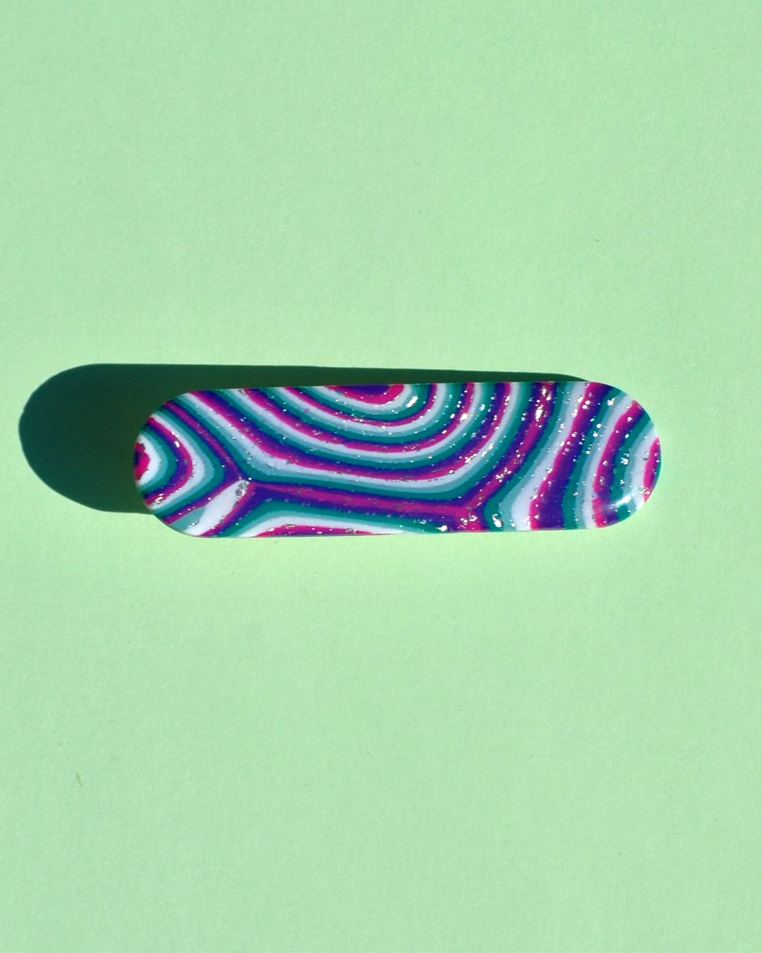 Barrette rectangle arrondi, au motif "à la dérive des astres".
